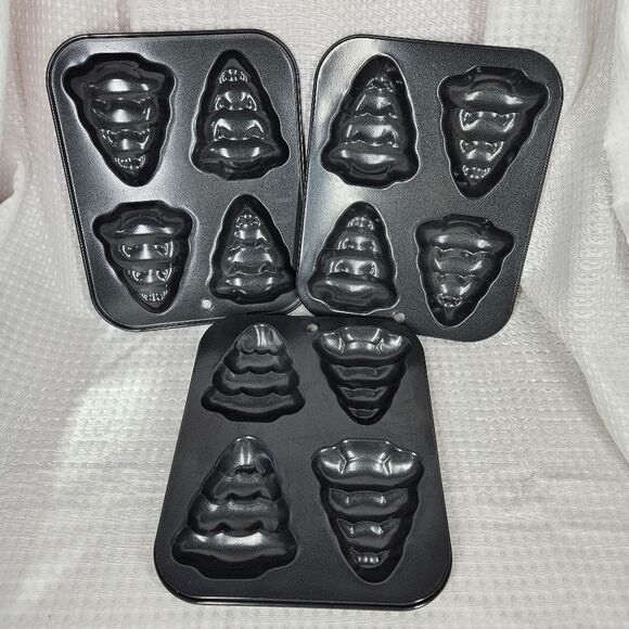 Set of 3 Holiday Tree Baking Trays - Candy / Soap / Craft Molds - Picture 2 of 9